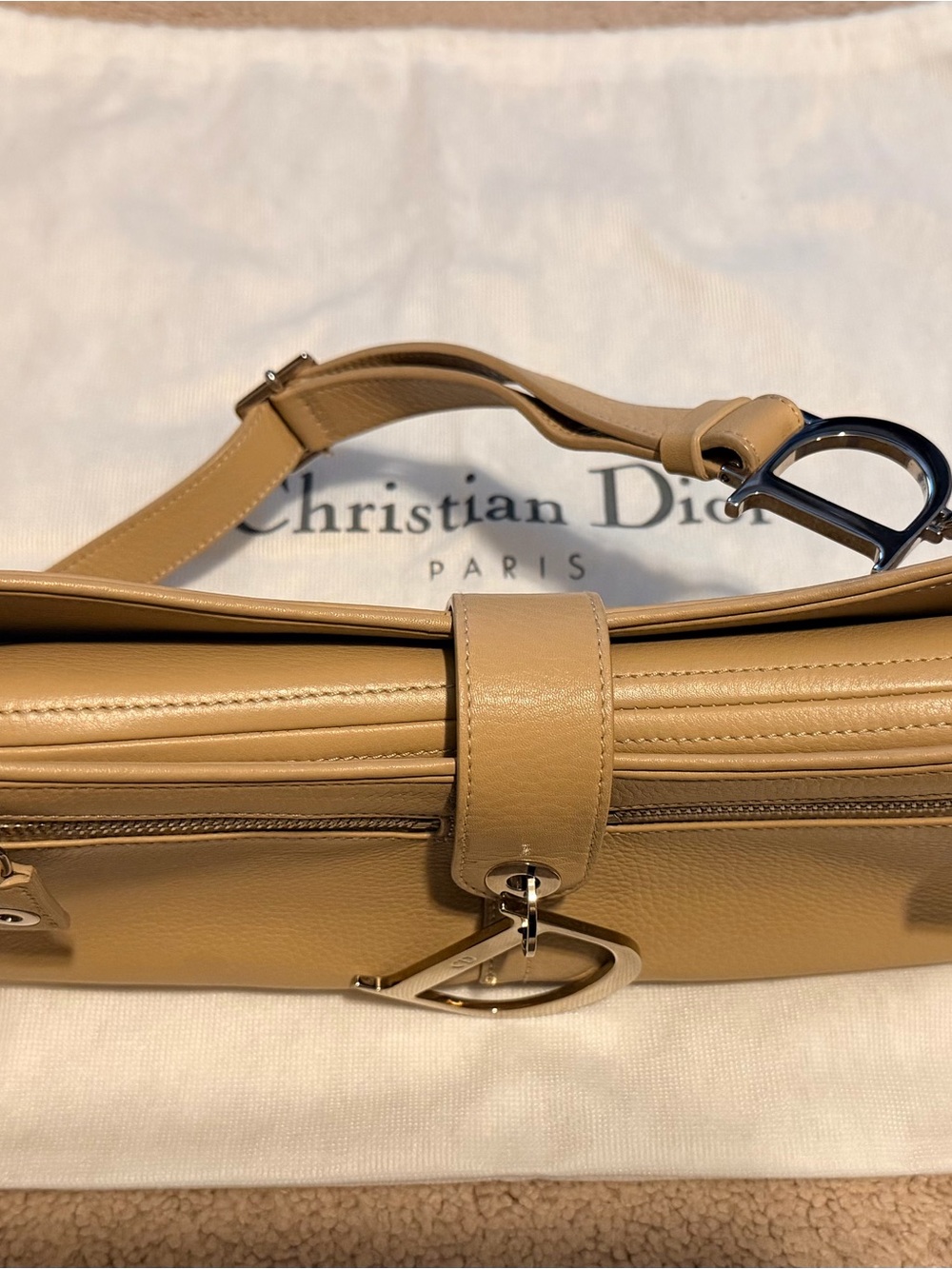 Dior Beige/Tan Leather Shoulder Bag with D Charm - Picture 4 of 10